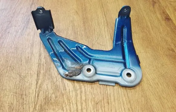 BMW X3 G01 Fender mounting bracket 7424677
