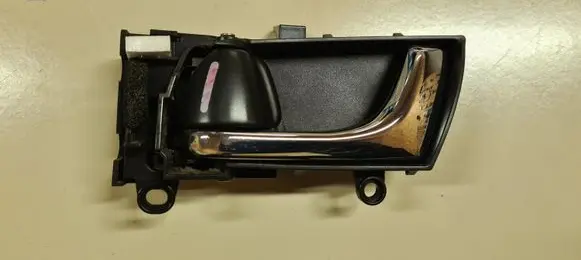 Subaru Outback Front door interior handle