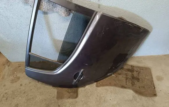 Mitsubishi L200 Rear door 