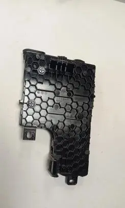 Tesla Model Y Comfort/convenience module 149784800E P165765000C