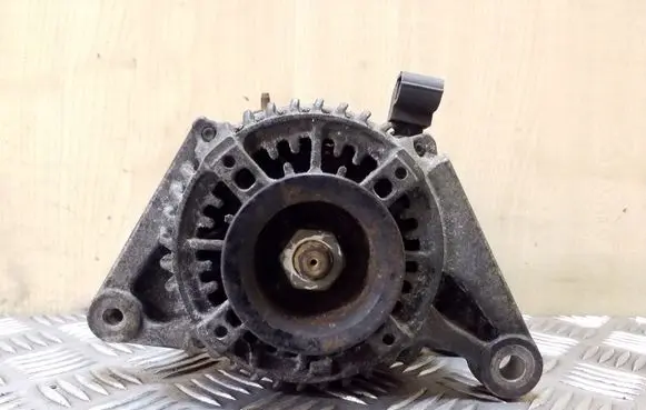 Toyota Corolla Verso E121 Generator/alternator 2706022100 1022112020