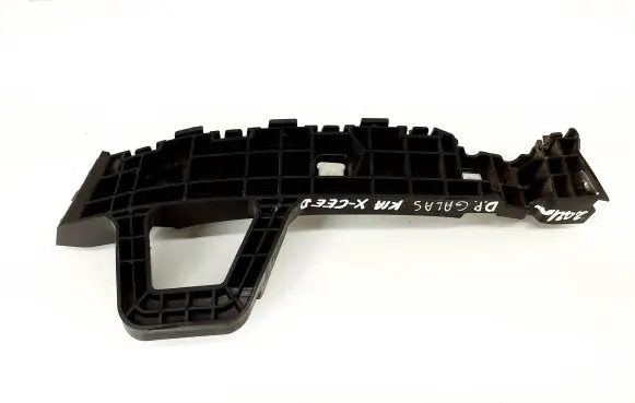 KIA Xceed Rear bumper mounting bracket 86614J7CA0