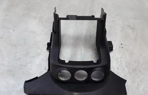 Mitsubishi Outlander Other interior part 8002A476
