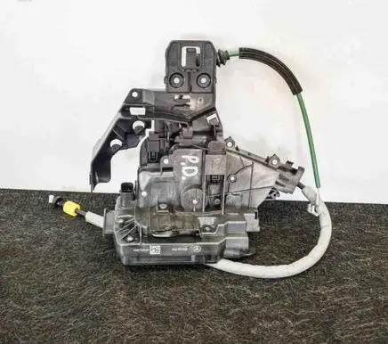 Mercedes-Benz E W213 Front door lock