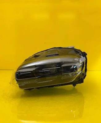Porsche Taycan 9J1 Headlight/headlamp 9J1941033J