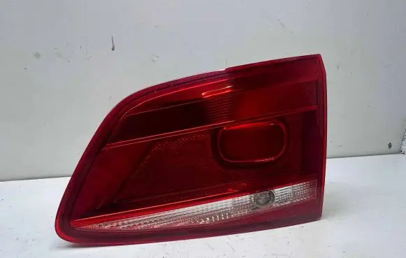 Volkswagen PASSAT B7 Tailgate rear/tail lights 3AF945094L E12990 605514