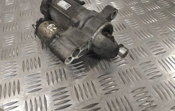 Audi A4 S4 B8 8K Starter motor 03L911024B