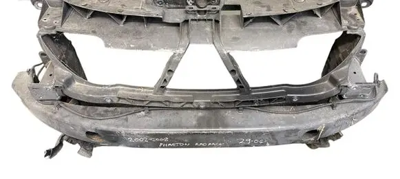 Volkswagen Phaeton Radiator support slam panel