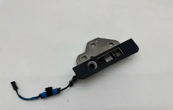 BMW 4 F32 F33 Convertible roof lock/latch 7290347
