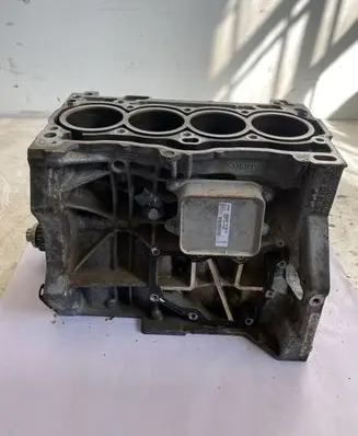 Volkswagen PASSAT B8 Engine block 04E103023BF CZE