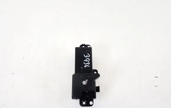 KIA Sportage Seat heating switch 933303W900WK