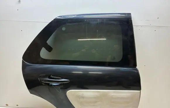 Citroen C4 Cactus Rear door