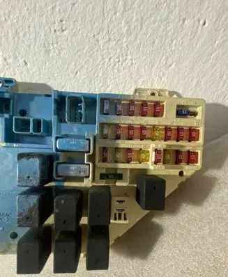 Chrysler 300 - 300C Fuse module 16238AC N0A2