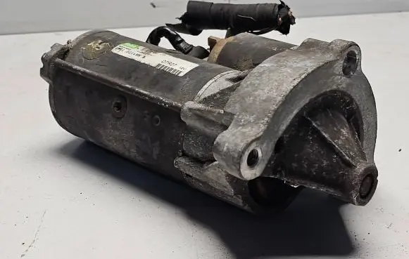 Citroen Berlingo Starter motor D7R27 0214NNB