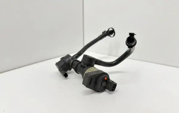 BMW 5 F10 F11 Turbo solenoid valve 7618658