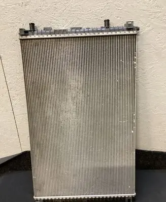 Audi Q8 Coolant radiator 4M0145804T