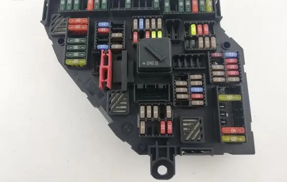BMW 5 F10 F11 Fuse module 9264923 KL3478