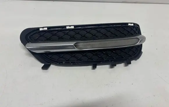 Mercedes-Benz E W212 Front fog light trim/grill A2128851823 a2049069000