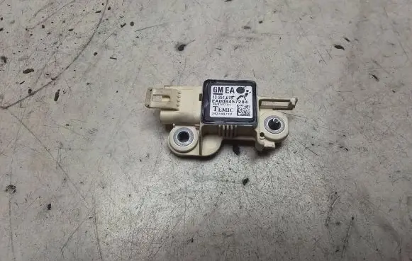 Opel Zafira B Airbag deployment crash/impact sensor 13251078
