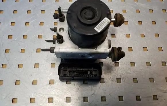 Suzuki Grand Vitara II ABS Pump 06210905763 06210205044