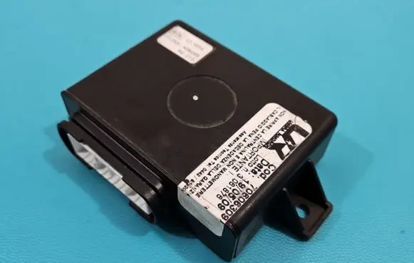 Opel Zafira B Central body control module 031654 IMPRK1365984