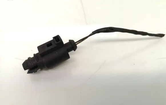 Volkswagen Golf V Outside/exterior temperature sensor 8Z0820535