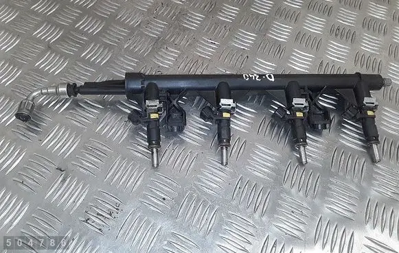 Fuel injector