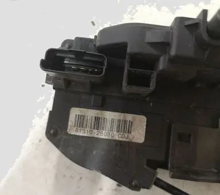 Hyundai Santa Fe Front door lock 813102B030