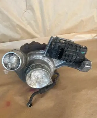 BMW 1 E81 E87 Turbo 7800594 7673785 07628F
