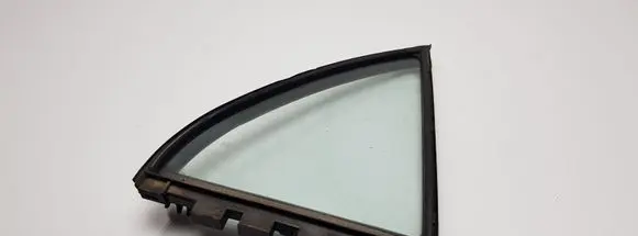Toyota Corolla E120 E130 Rear vent window glass 6818812280