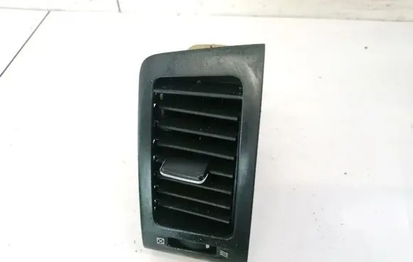 Toyota Corolla Verso E121 Dash center air vent grill