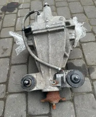 Infiniti Q50 Rear differential