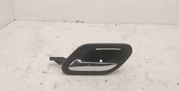 BMW 7 E38 Front door interior handle 8239475