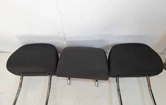 Opel Vectra C Rear seat headrest 