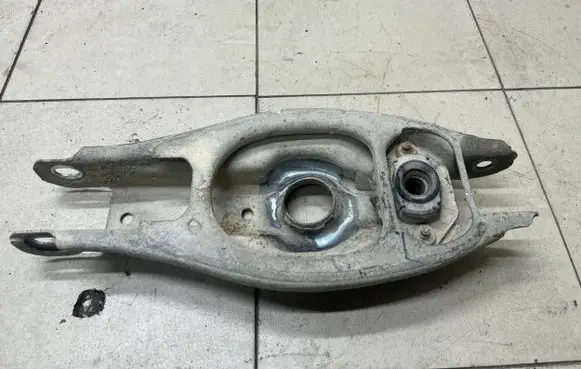 BMW 3 E90 E91 Coil spring/strut mount 