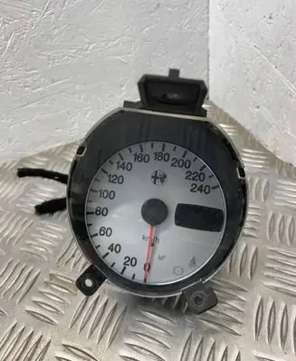 Alfa Romeo 156 Speedometer (instrument cluster) 60653706 80667609