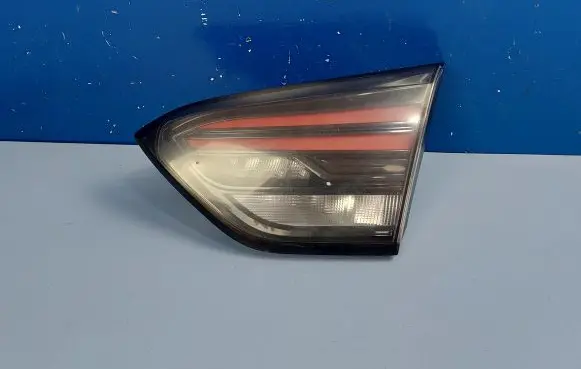Opel Crossland X Tailgate rear/tail lights 39235960 2TZ01569602
