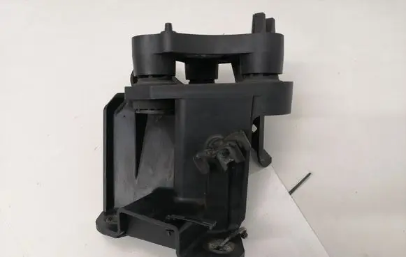 Mercedes-Benz E W212 ABS pump bracket A2124300410