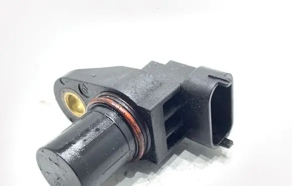 Mercedes-Benz E W212 Camshaft position sensor A0051531328