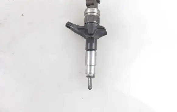 Subaru Legacy Fuel injector 16613AA020