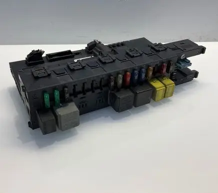Mercedes-Benz C W203 SAM control unit 2035450701 5DK00797420 0000121515051404