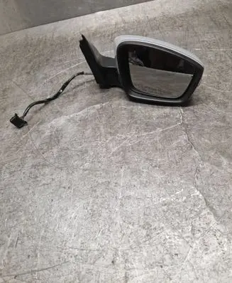 Volkswagen Jetta VI Front door electric wing mirror 26926810