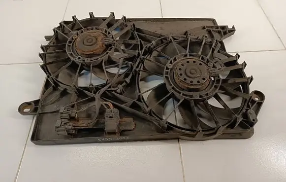 Chrysler 300 - 300C Electric radiator cooling fan 04598001AF T001AF3561 83403
