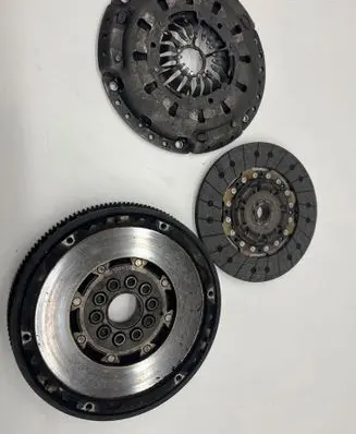 Volvo V70 Clutch set kit 8675012B 324032710