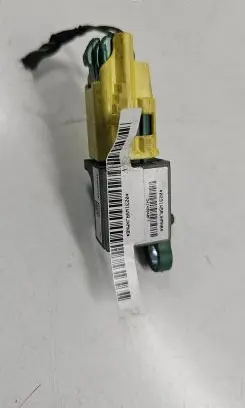 Volkswagen PASSAT B6 Airbag deployment crash/impact sensor