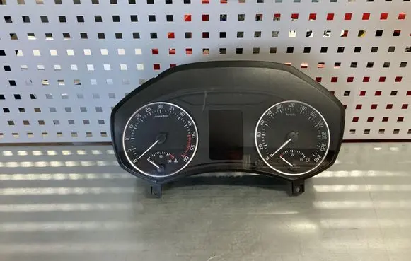 Skoda Octavia Mk2 (1Z) Speedometer (instrument cluster) VD104812 1Z0920803M 1152507134