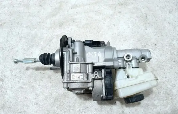 Porsche Panamera (971) Brake booster 971614105