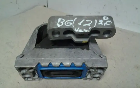 Volkswagen PASSAT B6 Engine mount bracket 1K0199262