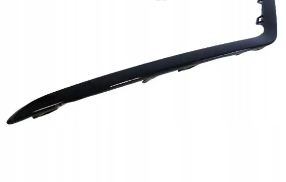 Front bumper splitter molding