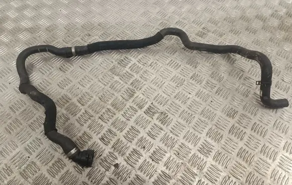 BMW 2 F46 Engine coolant pipe/hose